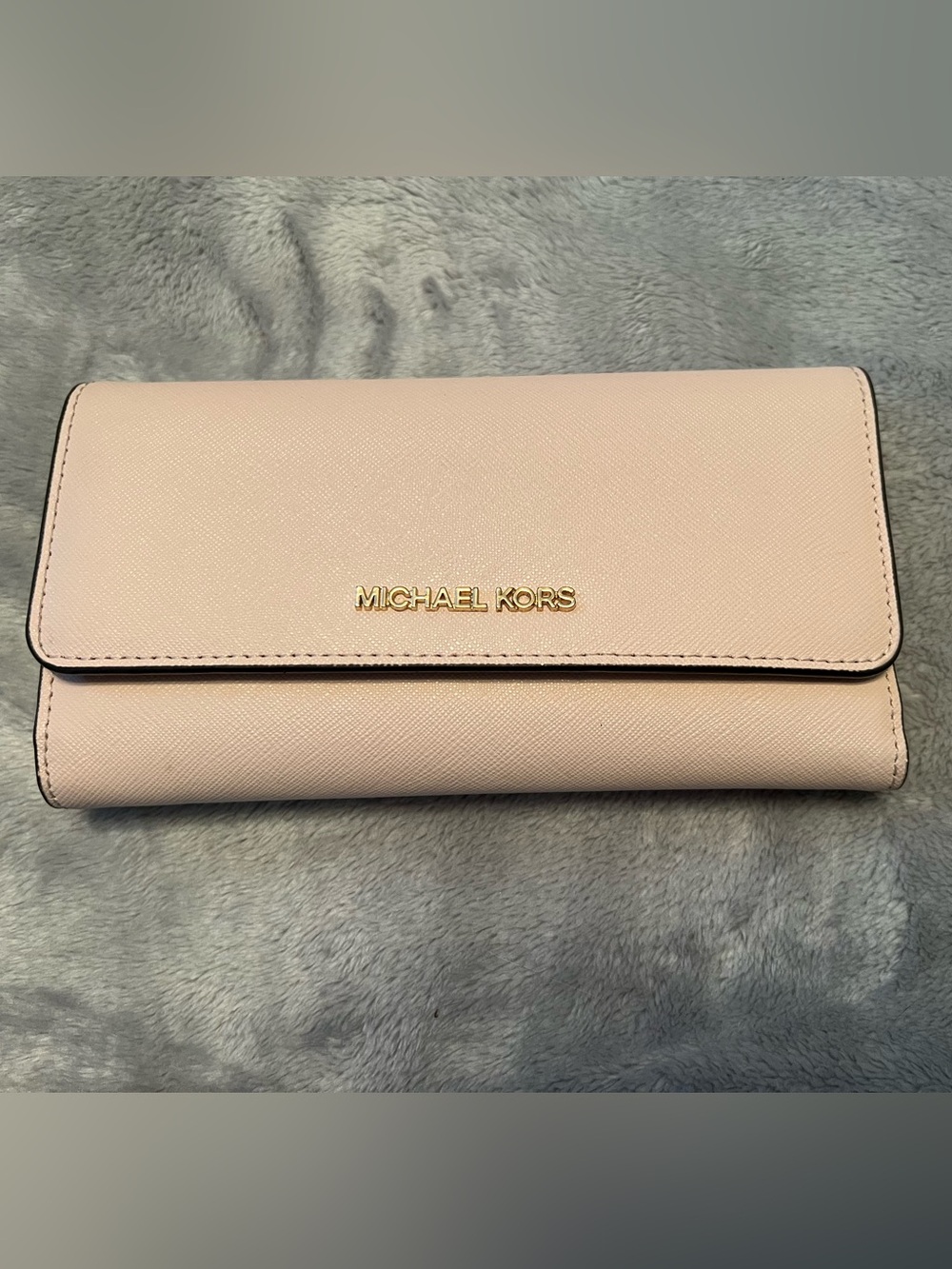 Michael Kors Pale Pink Saffiano Leather Clutch Wallet with Gold Logo